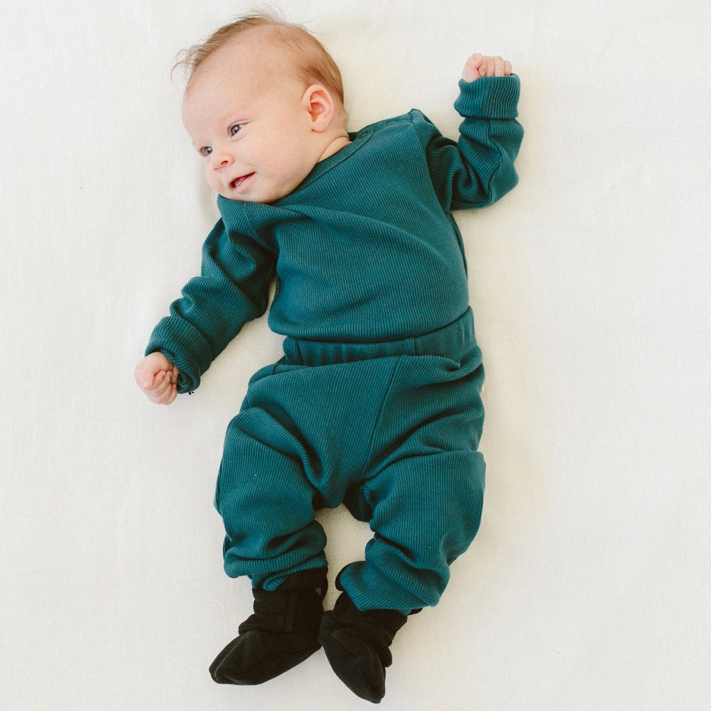 Rib Knit Baby Long Sleeve Bodysuit || Hudson