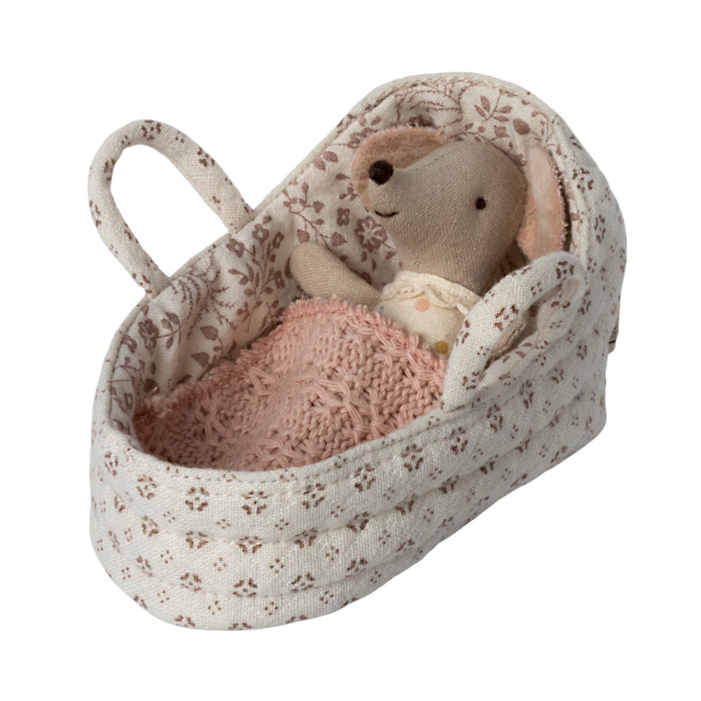Carry Cot, Baby Mouse