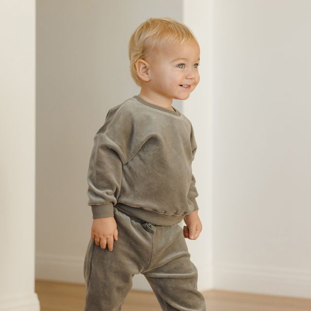 Velour Relaxed Sweatshirt || Forest